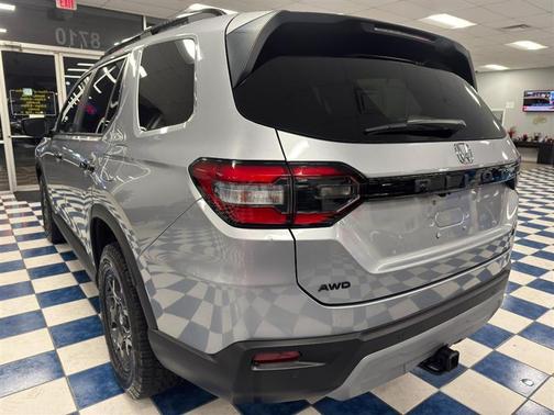 2023 Honda Pilot TrailSport