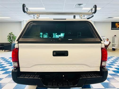 White 2021 Toyota Tacoma SR/SR5
