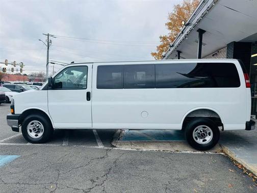 2025 GMC Savana 3500 LT