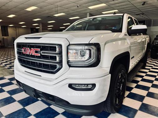 White 2018 GMC Sierra 1500 Base
