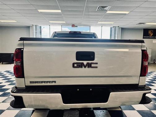 White 2018 GMC Sierra 1500 Base