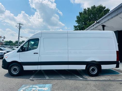 2023 Mercedes-Benz Sprinter 2500 High Roof 4-Cyl Gas