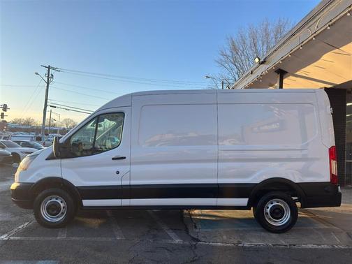 2019 Ford Transit-350 148 WB Medium Roof Cargo