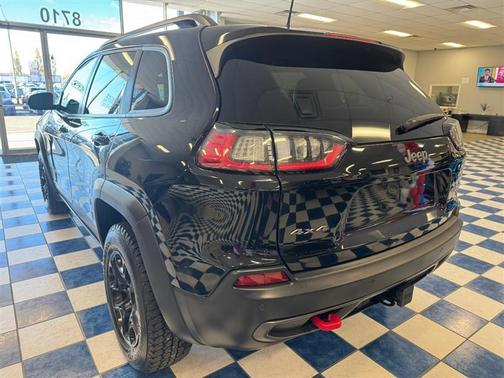 2021 Jeep Cherokee Trailhawk