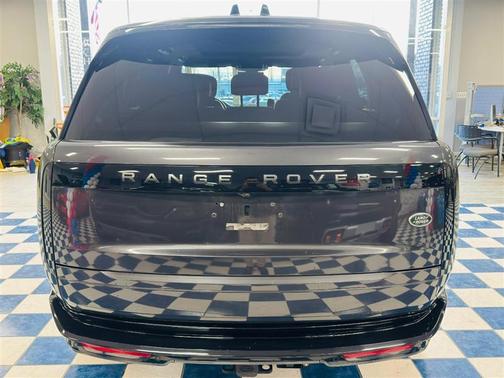 2023 Land Rover Range Rover Autobiography