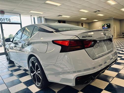 Gray Sky Pearl 2025 Nissan Altima SR