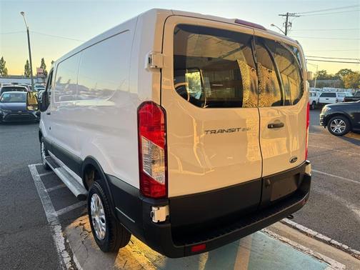 2024 Ford Transit-250 Base