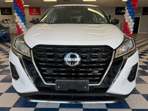 2023 Nissan Kicks S