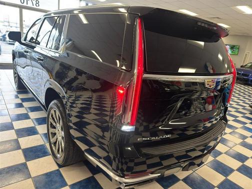 2024 Cadillac Escalade ESV Premium Luxury Platinum