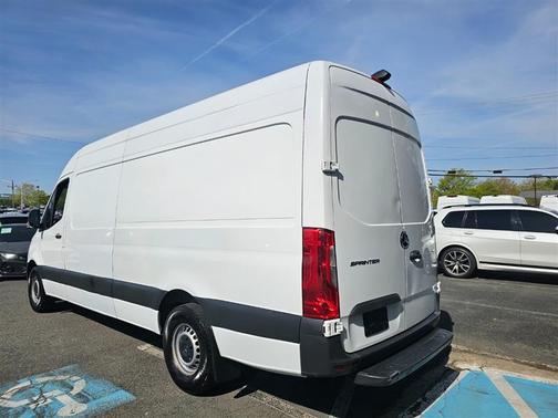 2022 Mercedes-Benz Sprinter 2500 High Roof I4