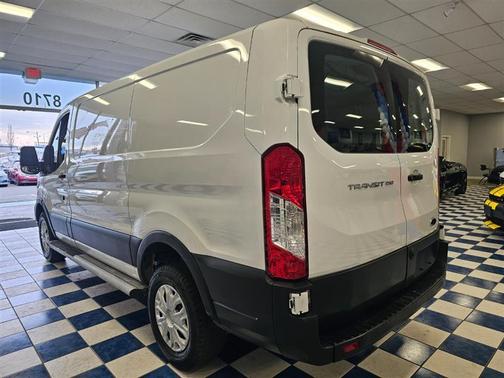 2023 Ford Transit-250
