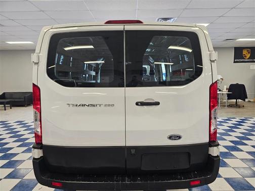 2023 Ford Transit-250