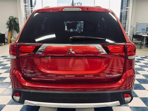 2016 Mitsubishi Outlander SE