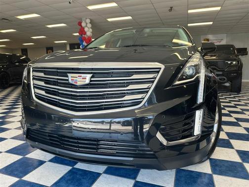 Black 2019 Cadillac XT5 Premium Luxury