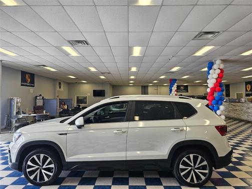 2022 Volkswagen Taos 1.5T SE