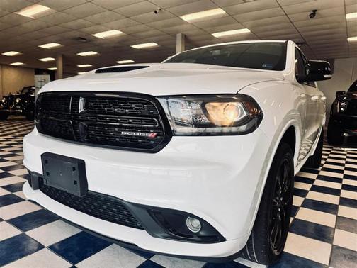 White 2018 Dodge Durango GT