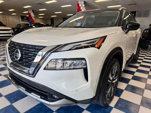 White / Black 2021 Nissan Rogue Platinum