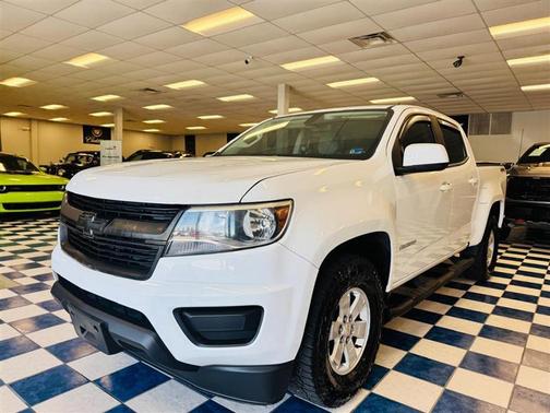 White 2017 Chevrolet Colorado WT