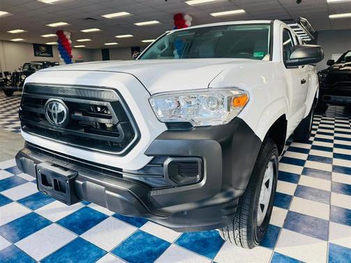 2022 Toyota Tacoma SR