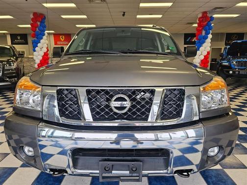 2015 Nissan Titan SV