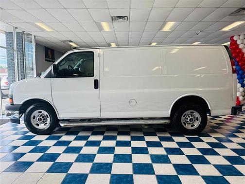 2024 GMC Savana 2500 Work Van