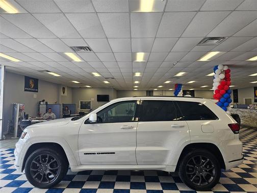 2020 Jeep Grand Cherokee Overland