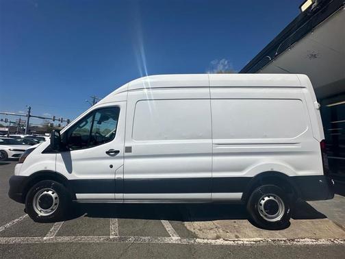2022 Ford Transit-350 Base