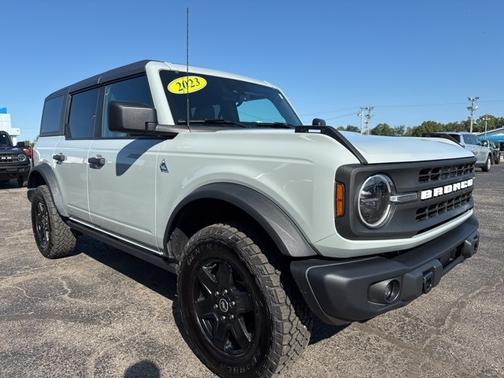2023 Ford Bronco BLACK DIAMOND
