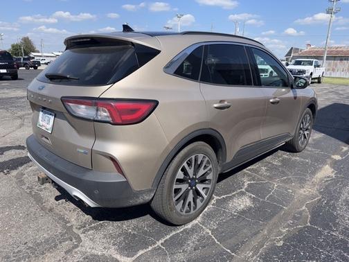 2020 Ford Escape SEL