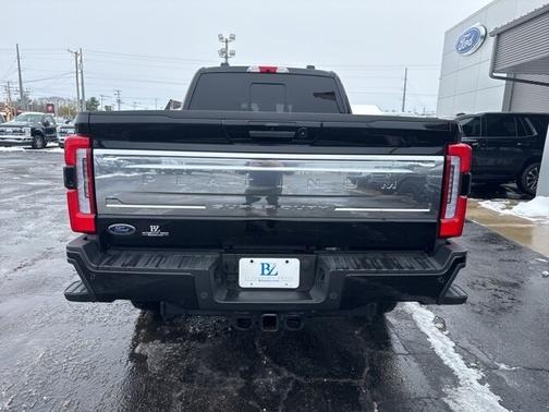 2023 Ford F-350 PLATINUM
