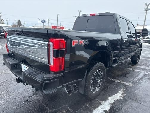 2023 Ford F-350 PLATINUM