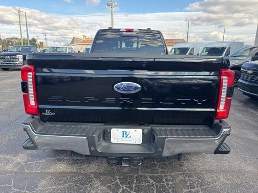 2024 Ford F-350 LARIAT SUPER DUTY