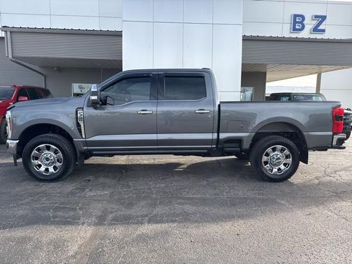 2025 Ford F-350 LARIAT SUPER DUTY
