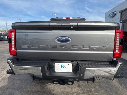 2025 Ford F-350 LARIAT SUPER DUTY