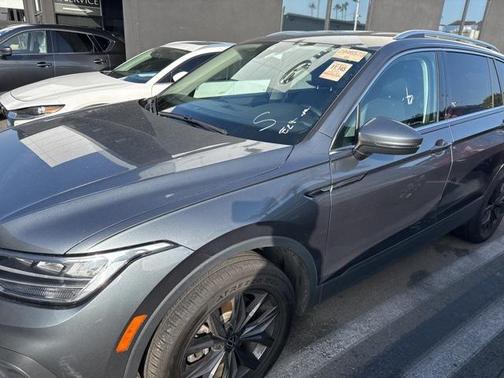 2024 Volkswagen Tiguan 2.0T SE