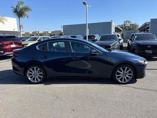 2019 Mazda Mazda3 FWD w/Preferred Package