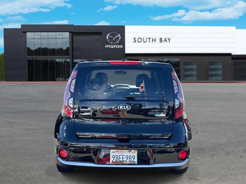2016 Kia Soul EV +