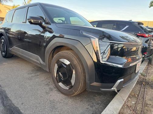 2024 Kia EV9 Light Short Range