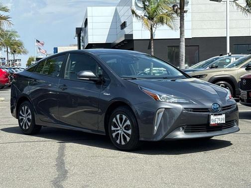 2020 Toyota Prius XLE