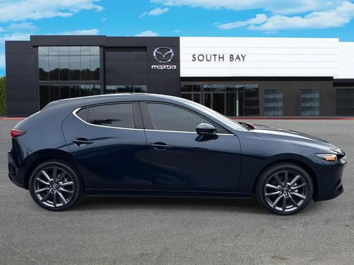 2023 Mazda Mazda3 FWD w/Preferred Package
