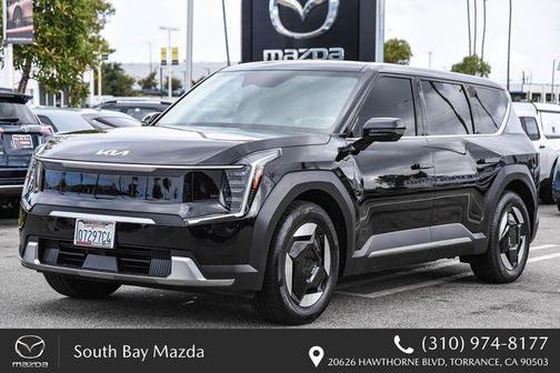Aurora Black Pearl 2024 Kia EV9 Light Short Range