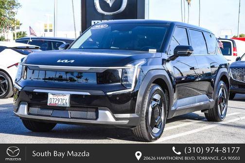 Aurora Black Pearl 2024 Kia EV9 Light Short Range