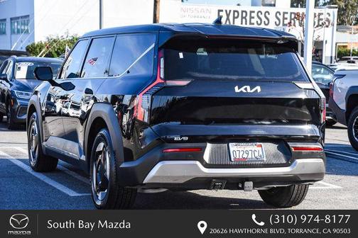 Aurora Black Pearl 2024 Kia EV9 Light Short Range