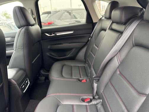 2025 Mazda CX-5 Carbon Edition