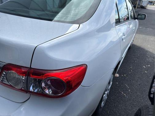 2012 Toyota Corolla LE