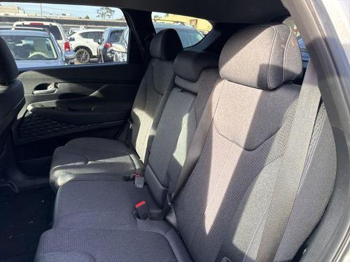 2019 Hyundai SANTA FE SE 2.4