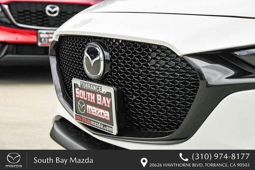 Snowflake White Pearl Mica 2026 Mazda Mazda3 FWD