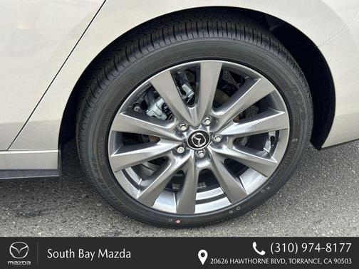 Platinum Quartz Metallic 2026 Mazda Mazda3 FWD w/Preferred Package