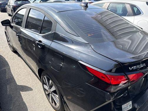 Super Black Metallic 2020 Nissan Versa 1.6 S