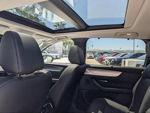 2025 Mazda CX-70 PHEV Premium Package
